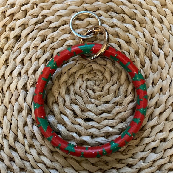 Christmas Tree Round Faux Leather Bangle Bracelet Keyring Keychain Wristlet - Picture 2 of 7